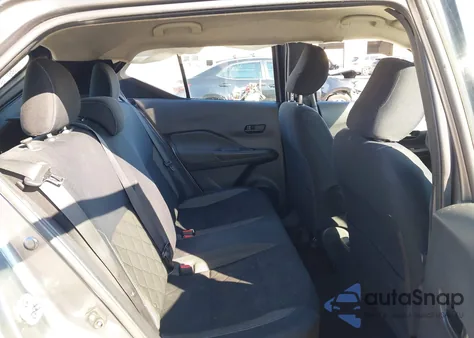 2018 Nissan Kicks S из США, поврежденный, VIN 3N1CP5CU1JL521367